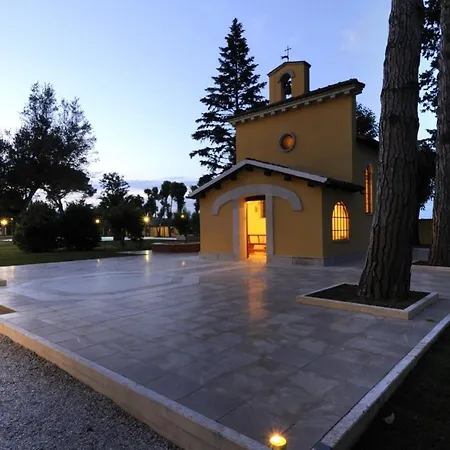 Отель Fiorita Джулианова